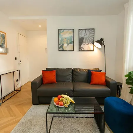 Haussmann - 2br Near Champs-elysees - Vacation Apartment