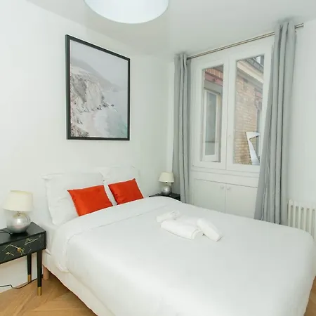 Haussmann - 2br Near Champs-elysees - Vacation *