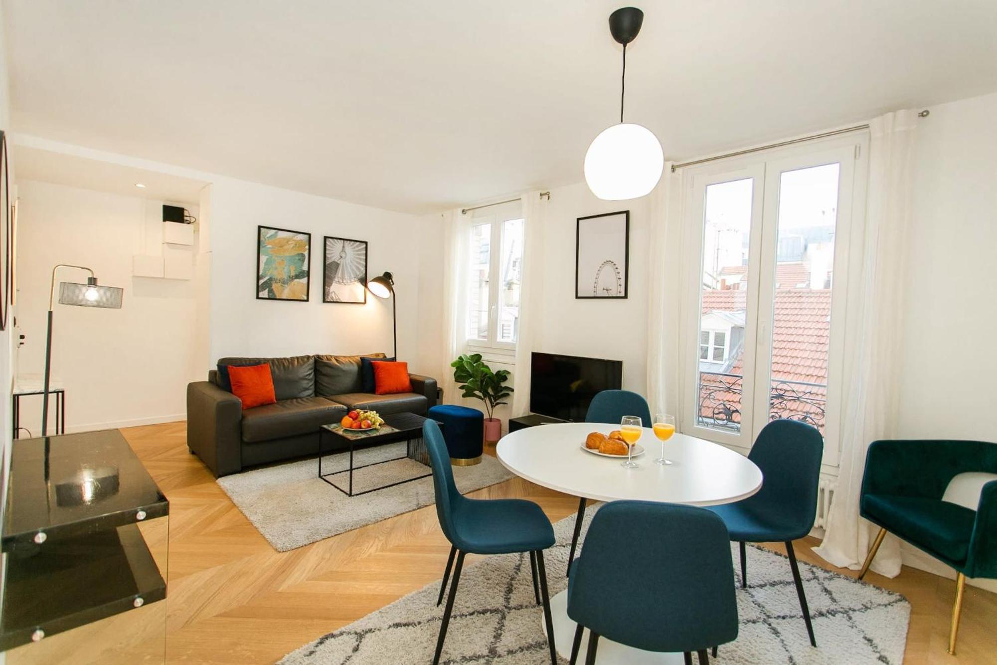 Haussmann - 2br Near Champs-élysées - Vacation